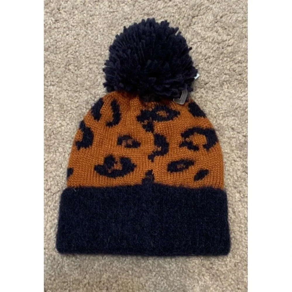 Cat & Jack Infant Boys Animal Print Winter Beanie Hat Ball‎ Size 12-24M